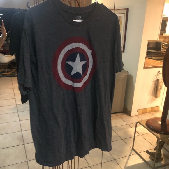 Marvel Tops - Dk Gray Marvel Comics Bullseye SS Tee